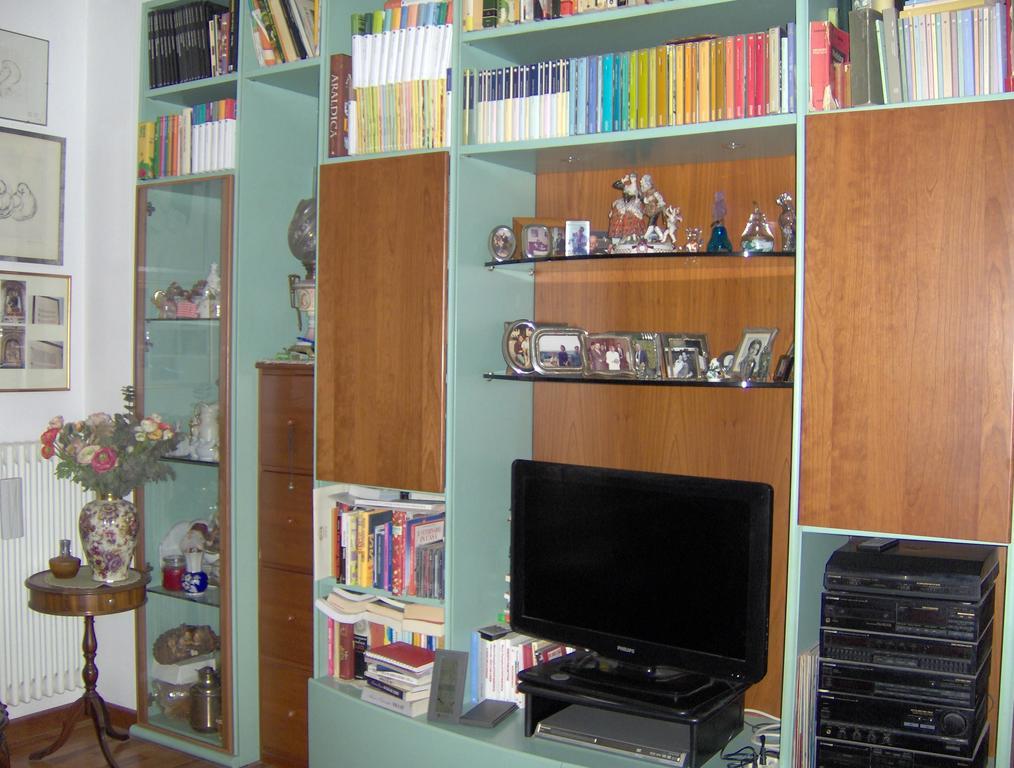 B&B Poesia Verona Bagian luar foto